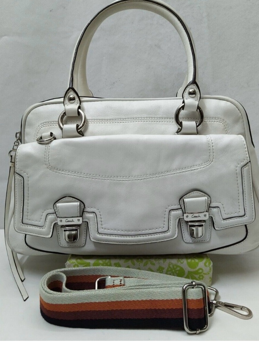 Vintage Coach Poppy White Push back locks- Leather Satchel